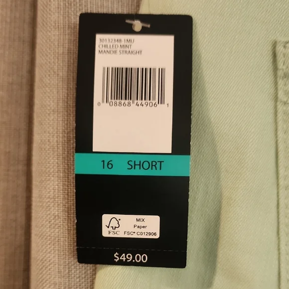 Bandolino Women's Jeans - Picture 2 of 4